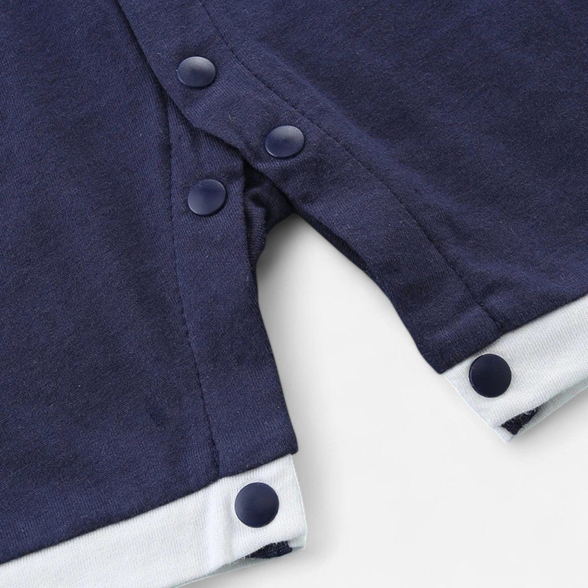 Combinaison Bebe Patron - Bleu Marine : Élégance et Confort Inégalés